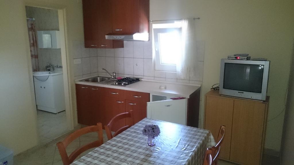 Apartmani Rosa Zubovići Exteriör bild